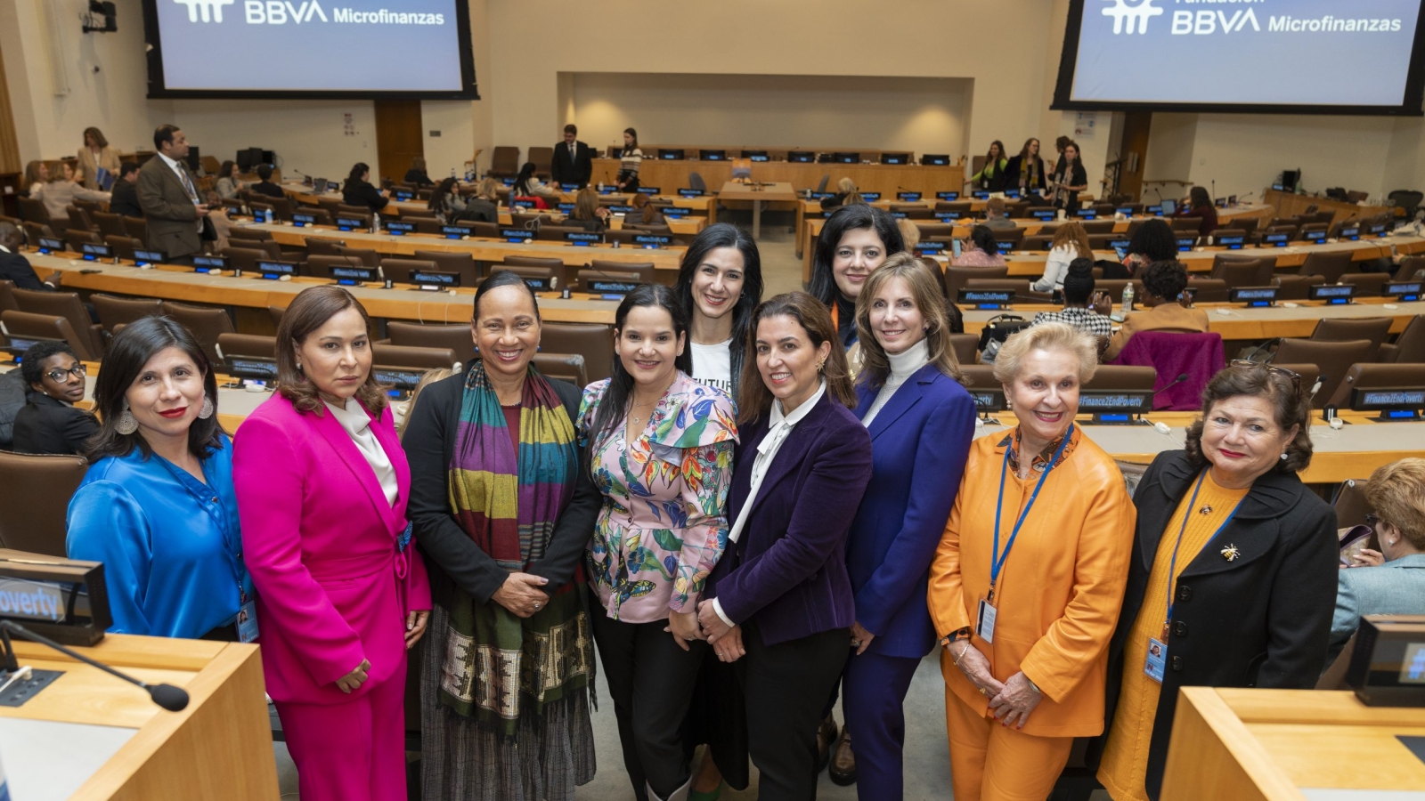 Panelistas son fotografiadas  durante la presenta en las Naciones Unidas la conferencia  llamada Financing & Innovating to End Poverty de la Fundación BBVA New York hoy 14 de marzo. Foto EFE/Àngel Colmenares